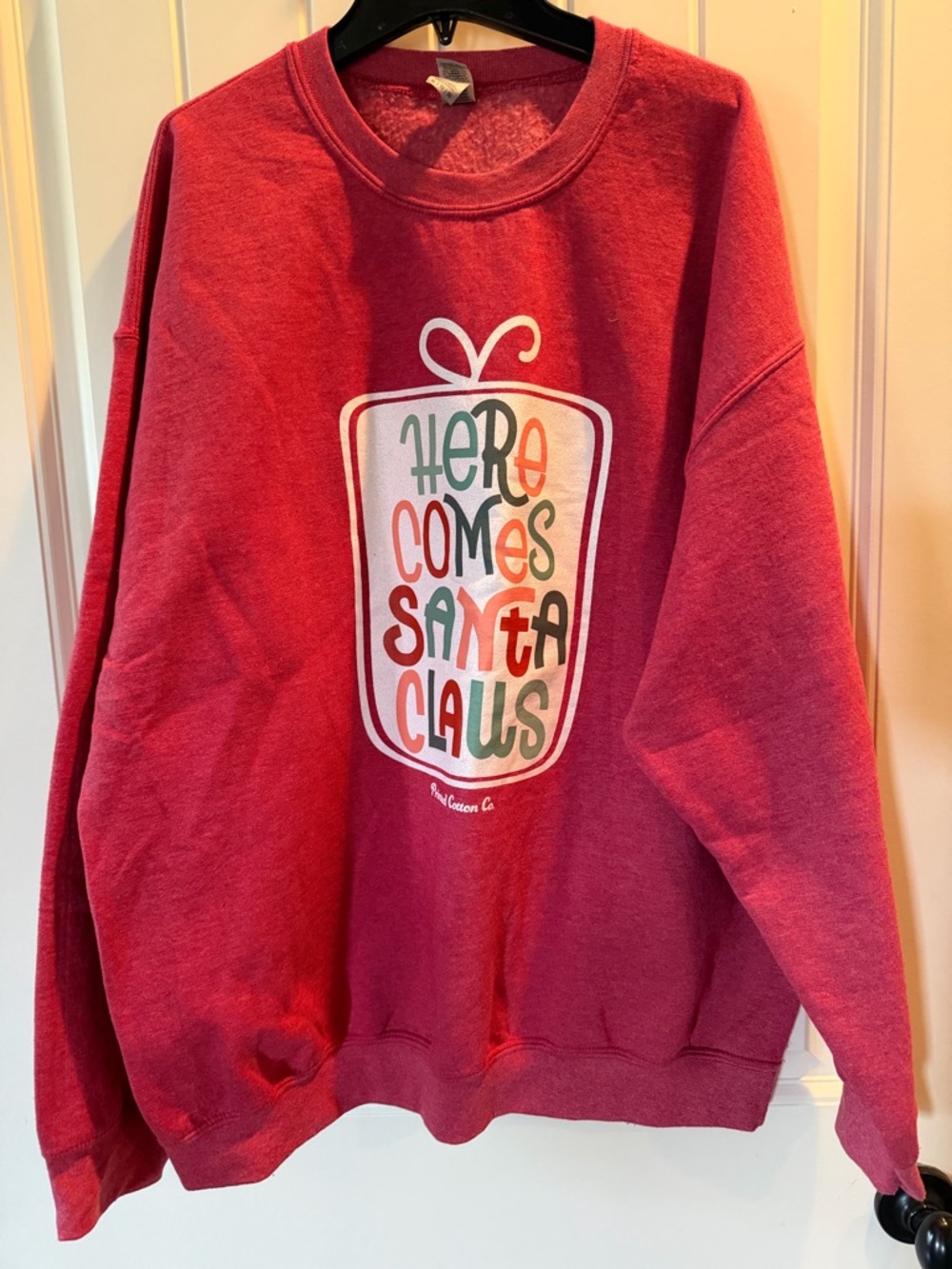 Red Christmas Graphic Sweatshirt - Here Comes Santa Claus